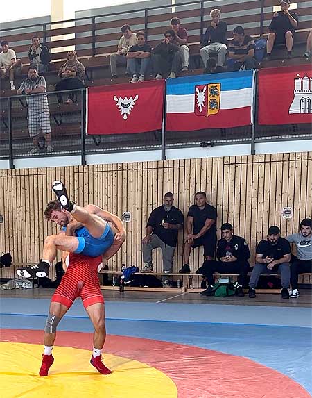 &Uuml;berst&uuml;rzer